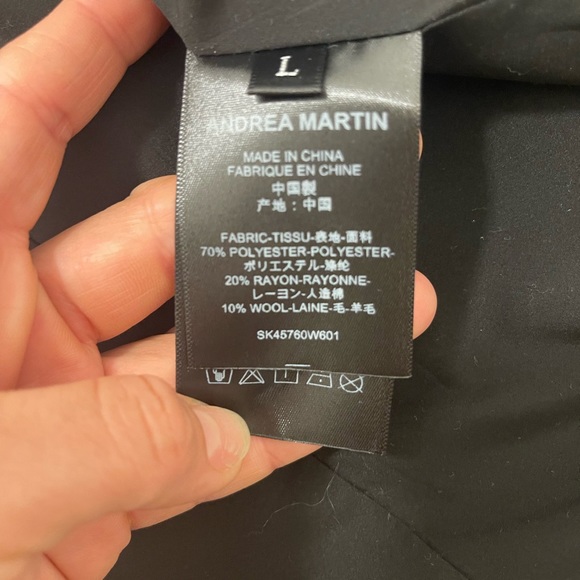 Andrea Martin Broken blazer. - Picture 6 of 7